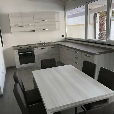 Conte Roberto House *